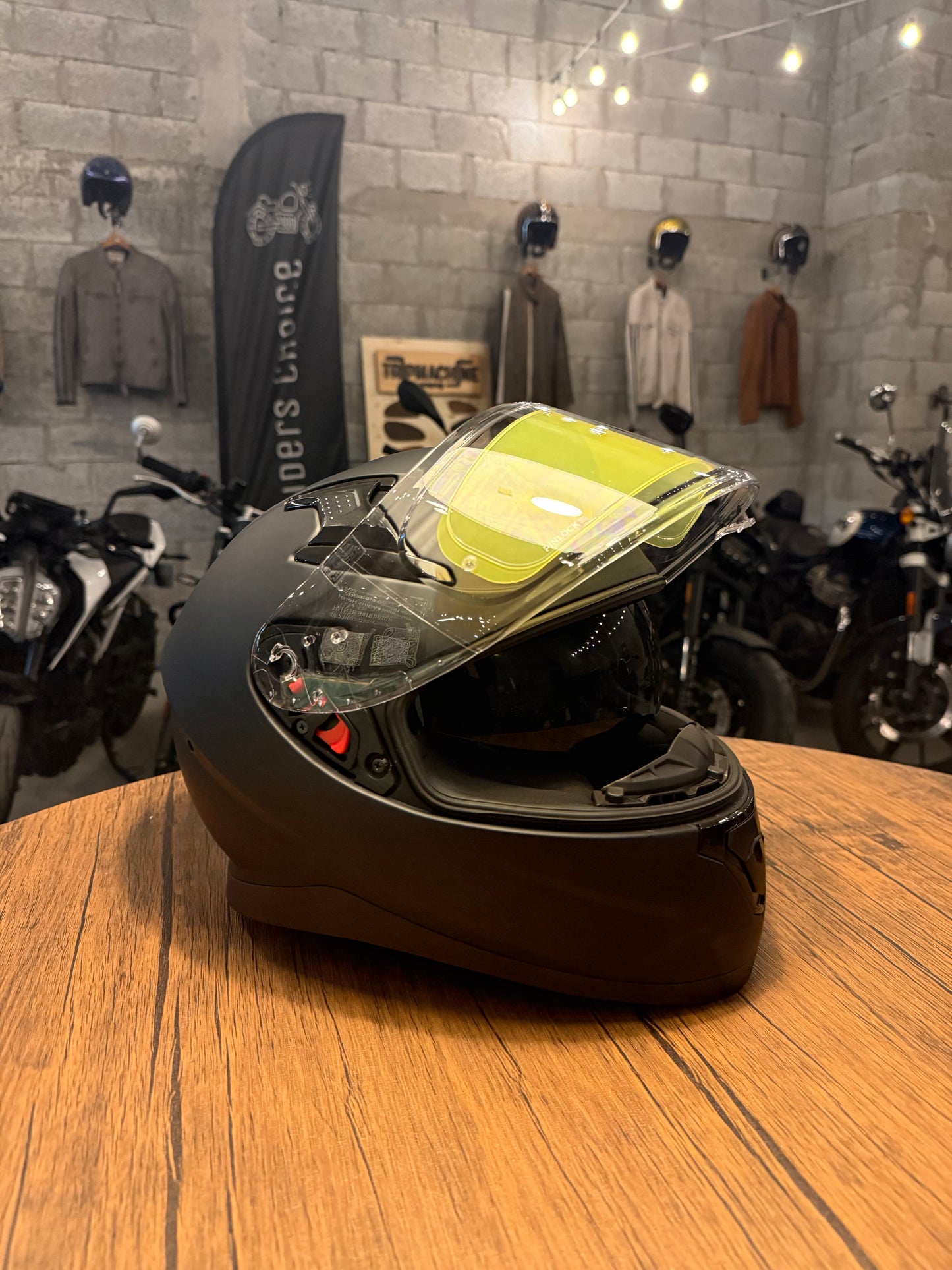 Axor Apex DVS Sun Visor Pinlock Included Motorcycle Helmet Matte Black (Size: Small)