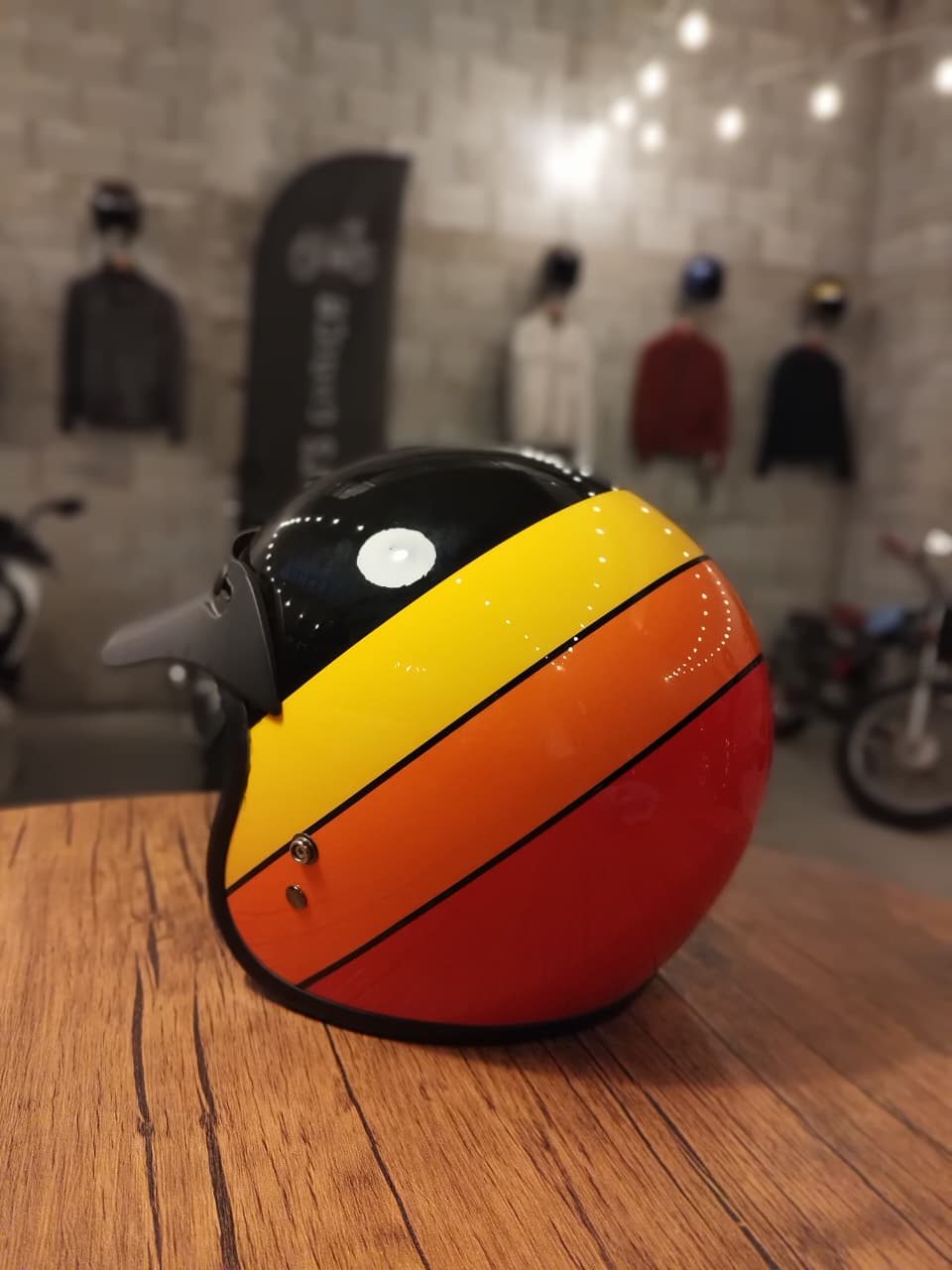 Bell Custom 500 Unisex Motorcycle Helmet Large Black/Yellow/Orange/Red (Size: Large 59-60)