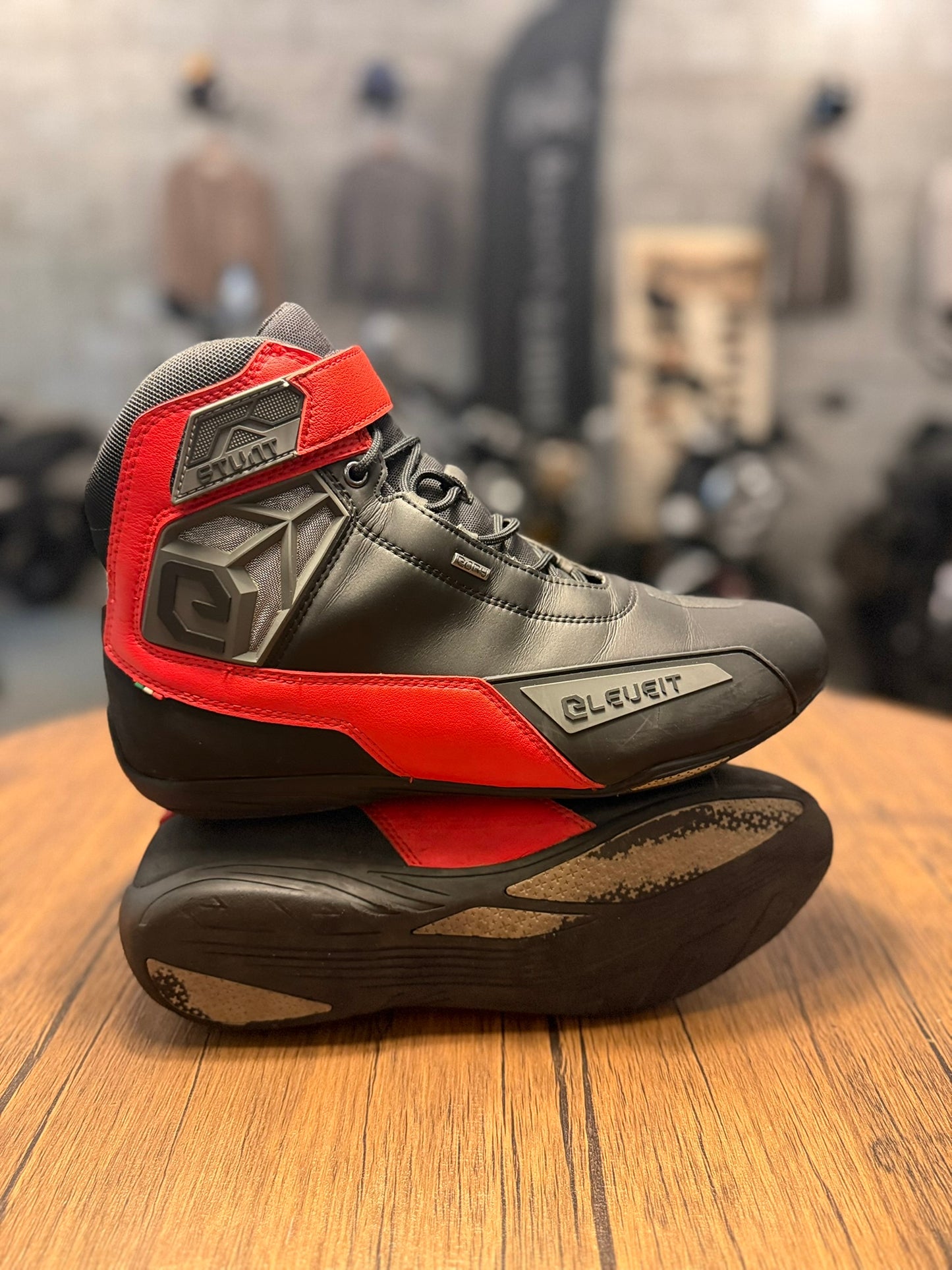 Eleveit 1043 Stunt WP Technical Motorcycle Shoes Black/Red  (Size: 45)