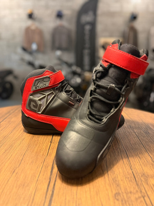 Eleveit 1043 Stunt WP Technical Motorcycle Shoes Black/Red  (Size: 45)