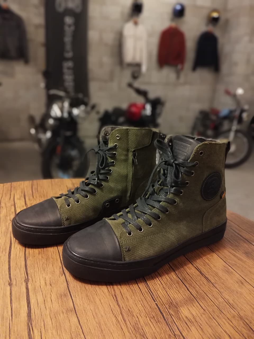 Falco Lennox 3 perforated Motorcycle Shoes Green (Size:45)