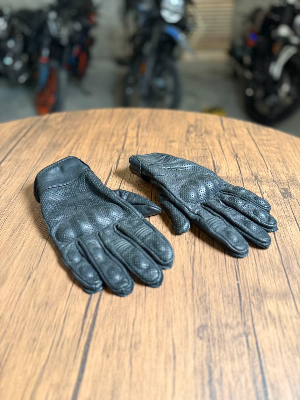 Riders Choice Leather Riding Gloves Black (Size Available: Small/Medium/Large)