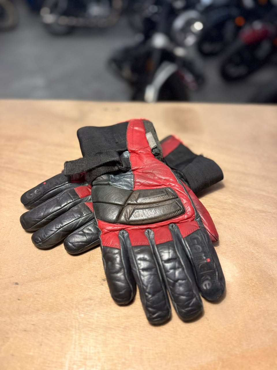 Hein Gericke Motorcycle Gloves Red/Black (Size: XLarge)