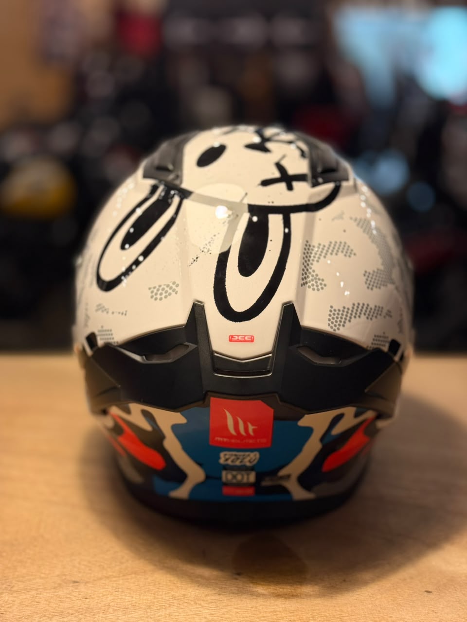 MT Helmets Stinger 2 Yozu A7 Gloss (Size: Medium)
